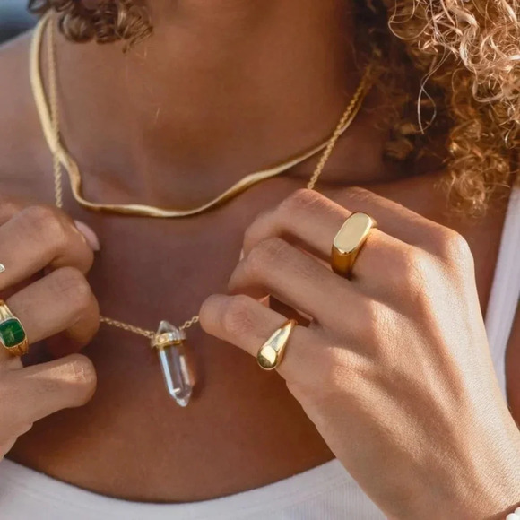 NIALAYA Clear Quartz Crystal Necklace Engraved Evil Eye Gold Plated L 18”+ 2” - Picture 1 of 9